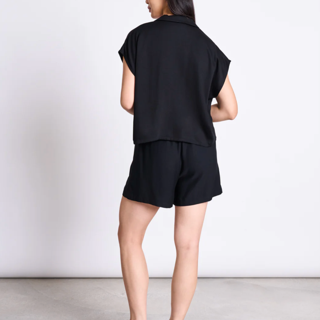 JANN JUNE Marum Shorts Black