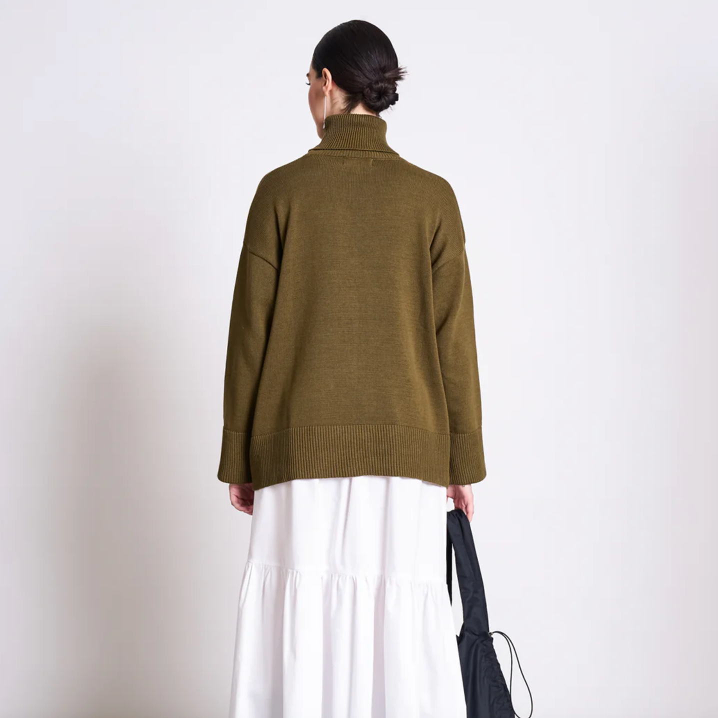 JANN JUNE Mua Woody Olive Rollkragenpullover