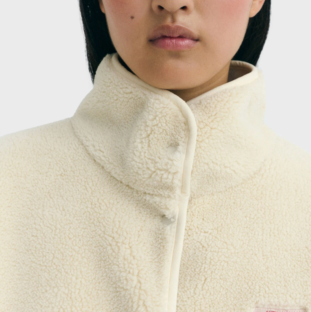 THINKING MU Fleece Jacke Kourtney Teddy Creme