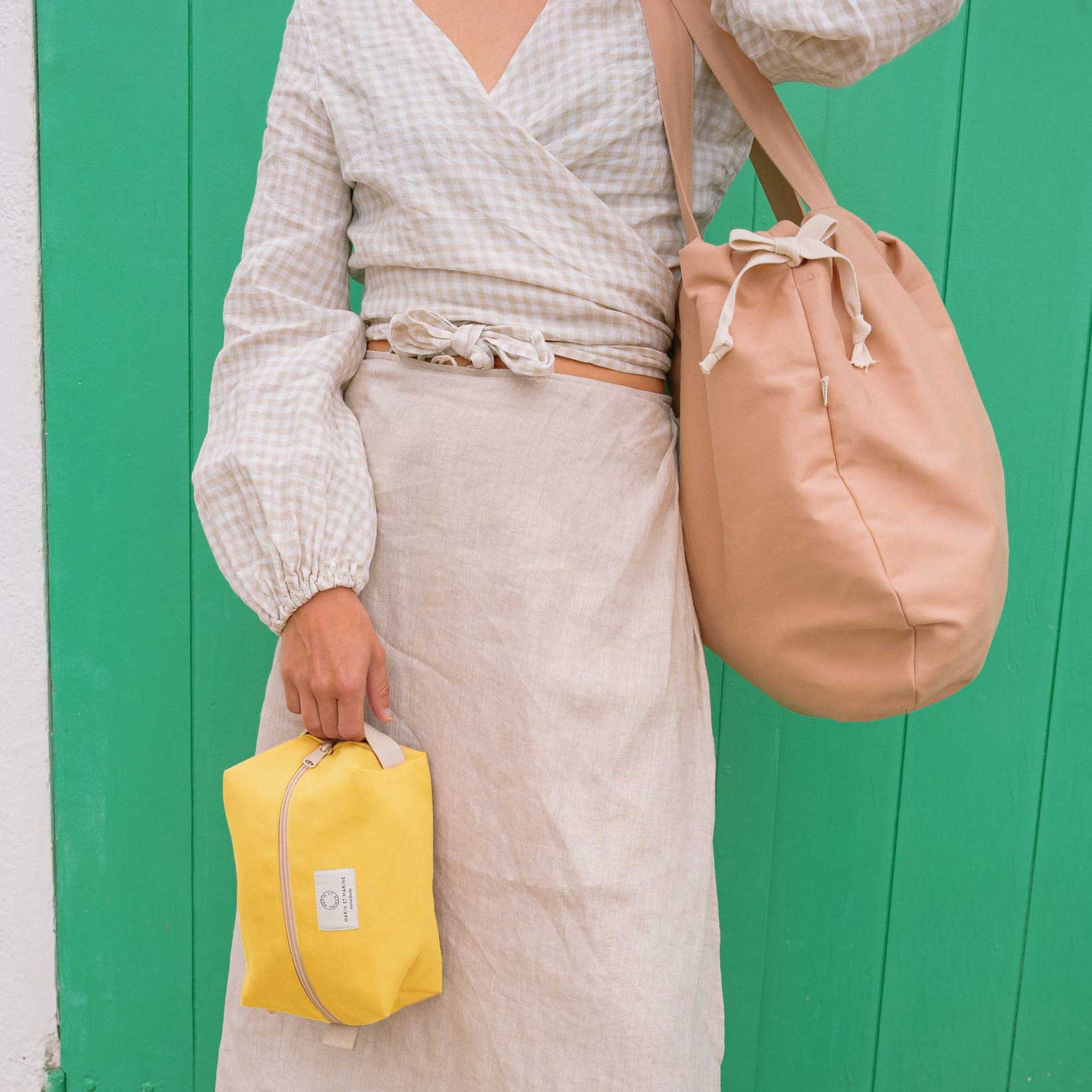 Lemon Vacation Pouch