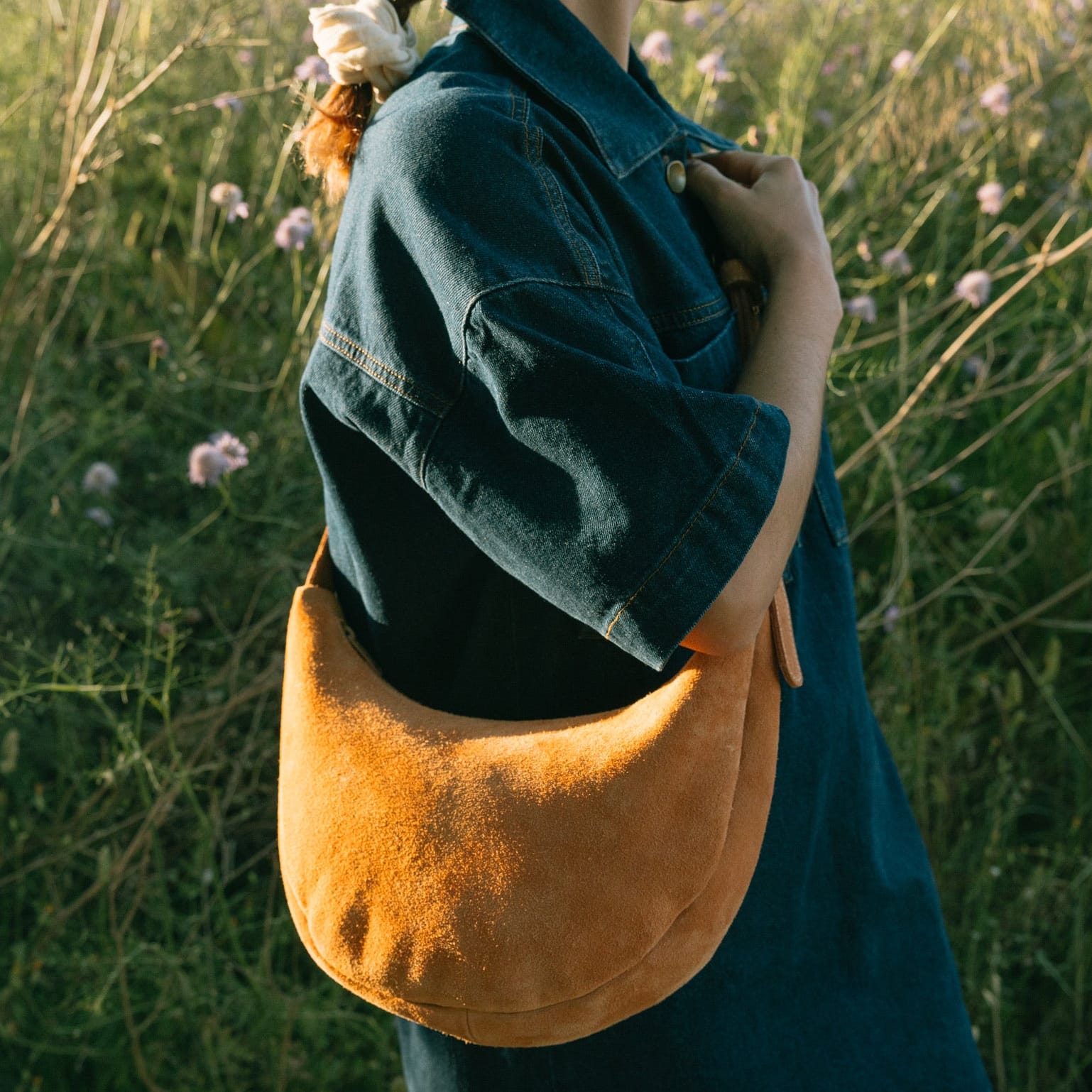 Marin et Marine Lune Bag Suede Caramel Lune Bag Wildleder – Damen Ledertasche aus Leder Bauchtasche