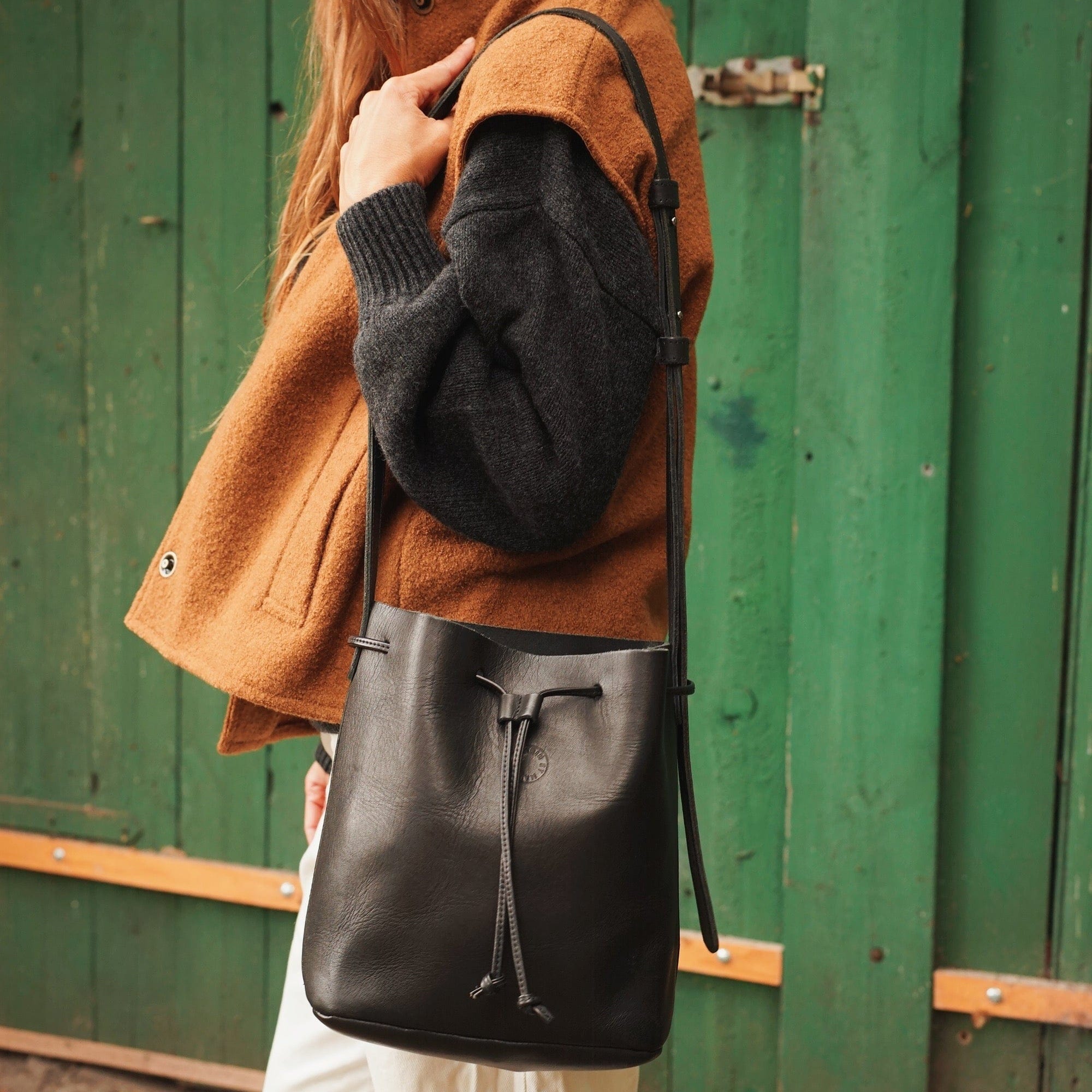 Marin et Marine Umhängetasche Bucket Bag Black
