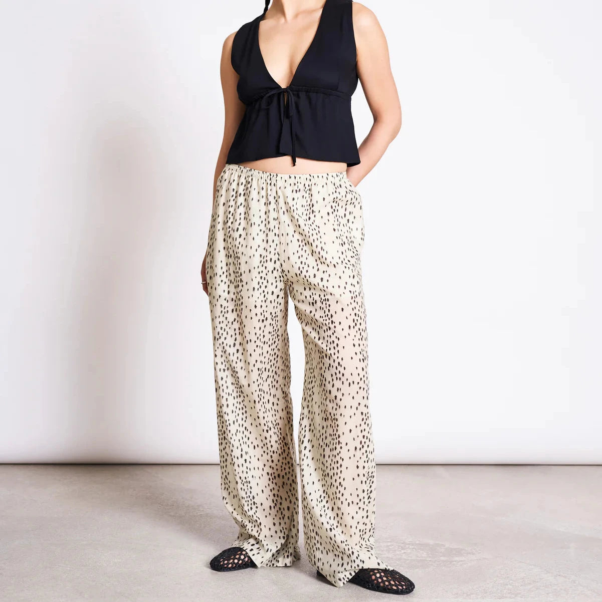 JANN JUNE DALMATIAN DOTS WIDE COTTON HOSE