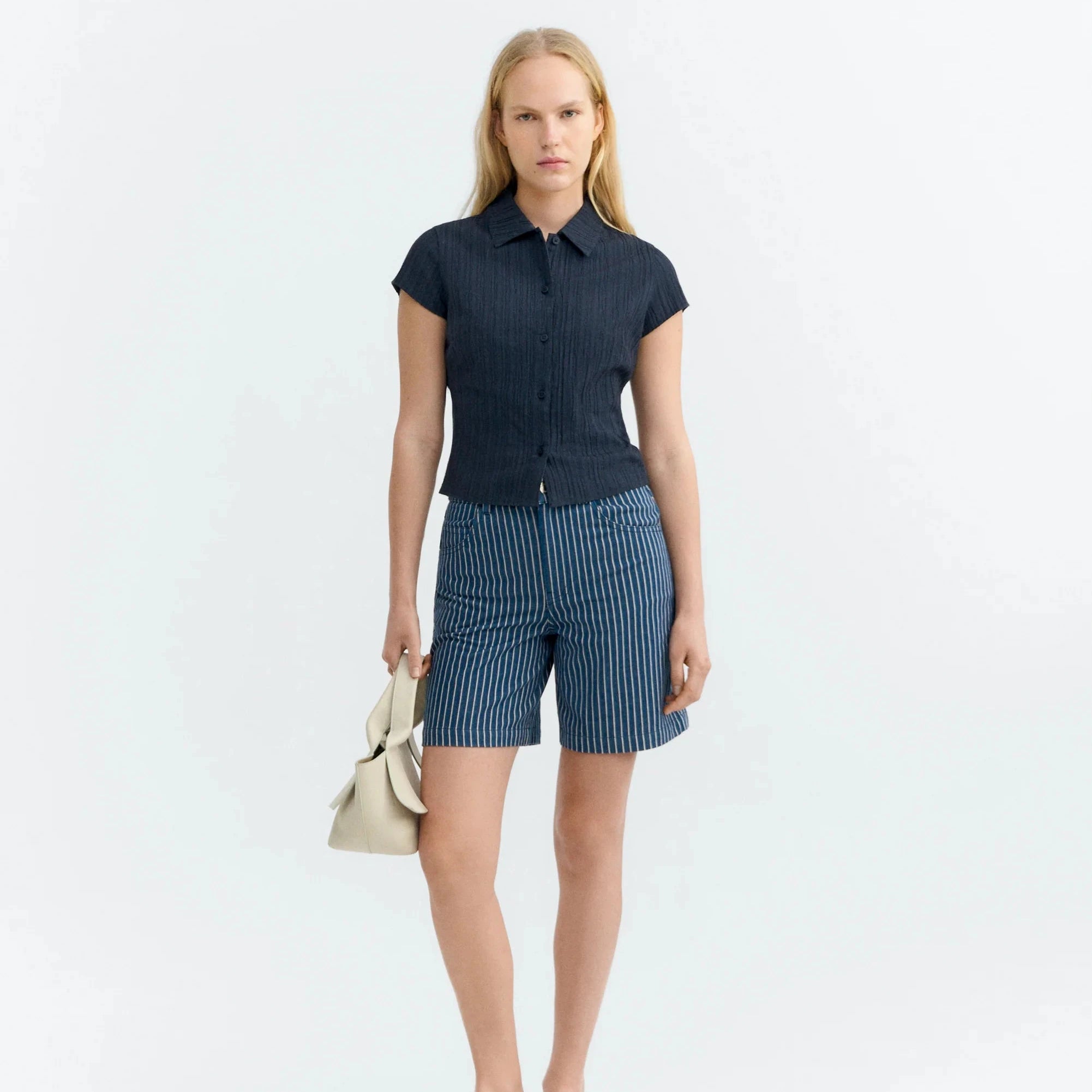 THINKING MU Shorts Streifen Luisa